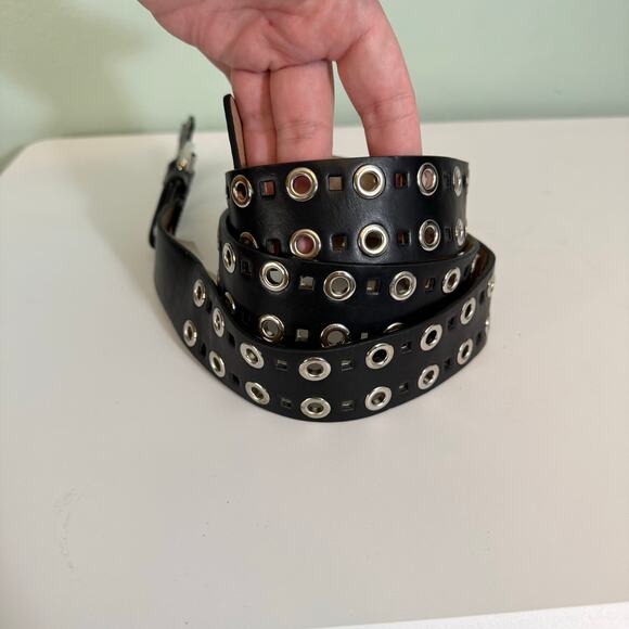 Steve Madden Fashion Grommet Belt Womens 1X Black Punk Gothic Vegan Leather NWT